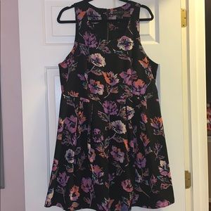 Forever 21+ black floral dress size 1x